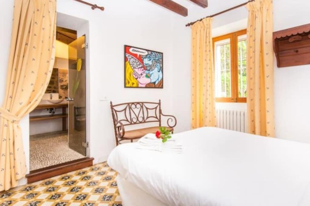 Son Llempaies, Finca For 12 ソリェル エクステリア 写真